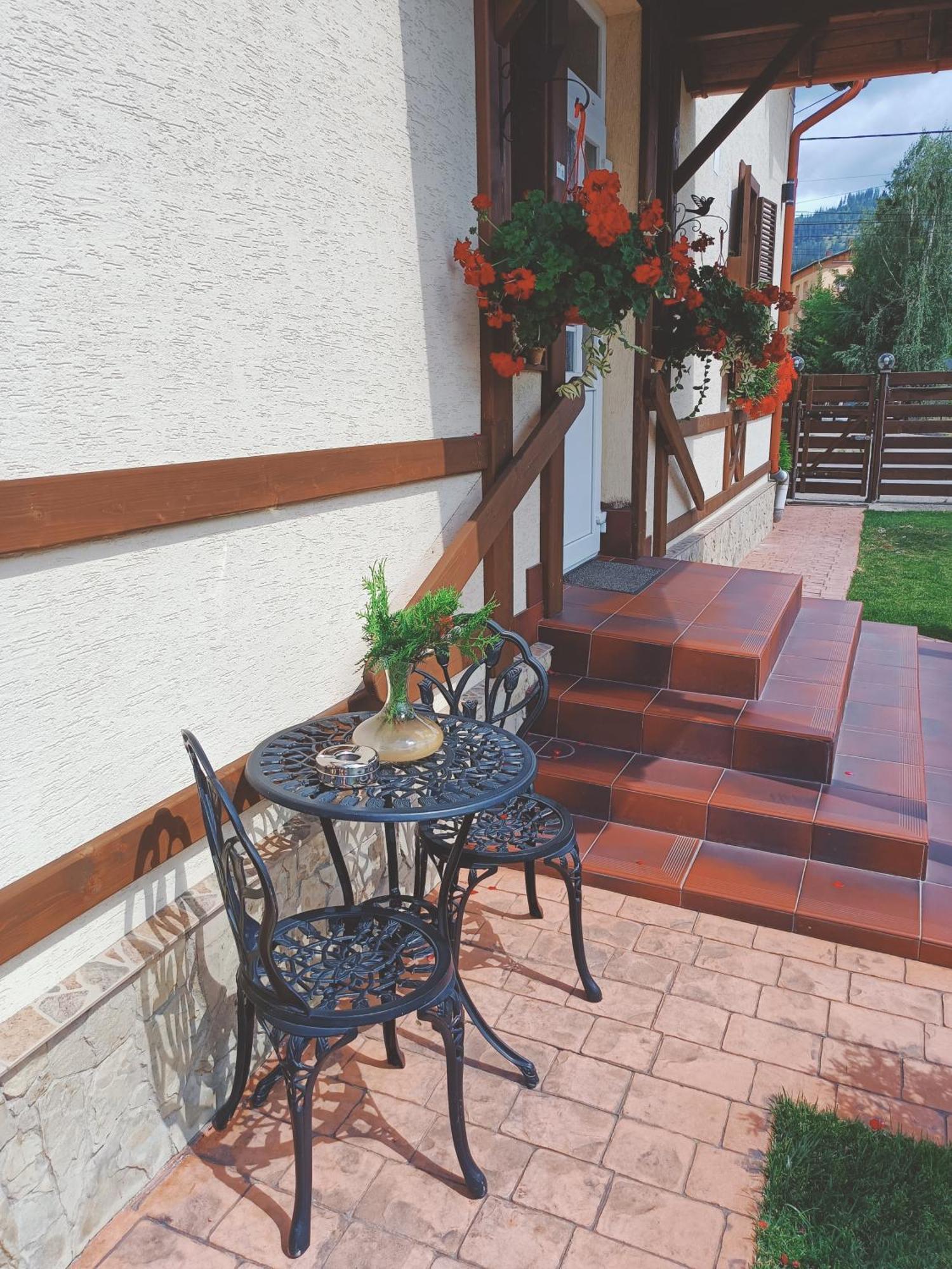 Residence Rooms Bucovina Кымпулунг-Молдовенеск Экстерьер фото