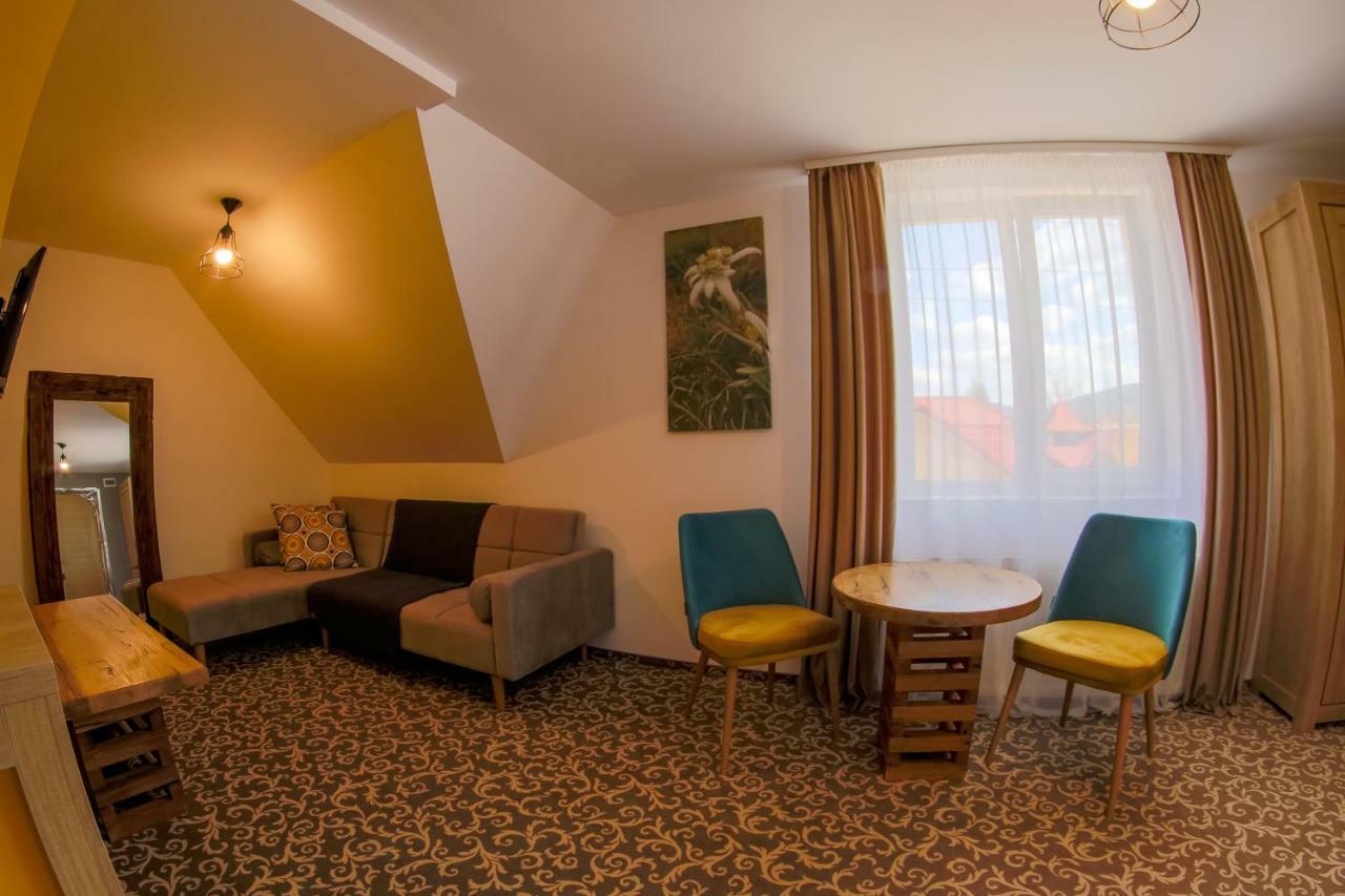 Residence Rooms Bucovina Кымпулунг-Молдовенеск Экстерьер фото